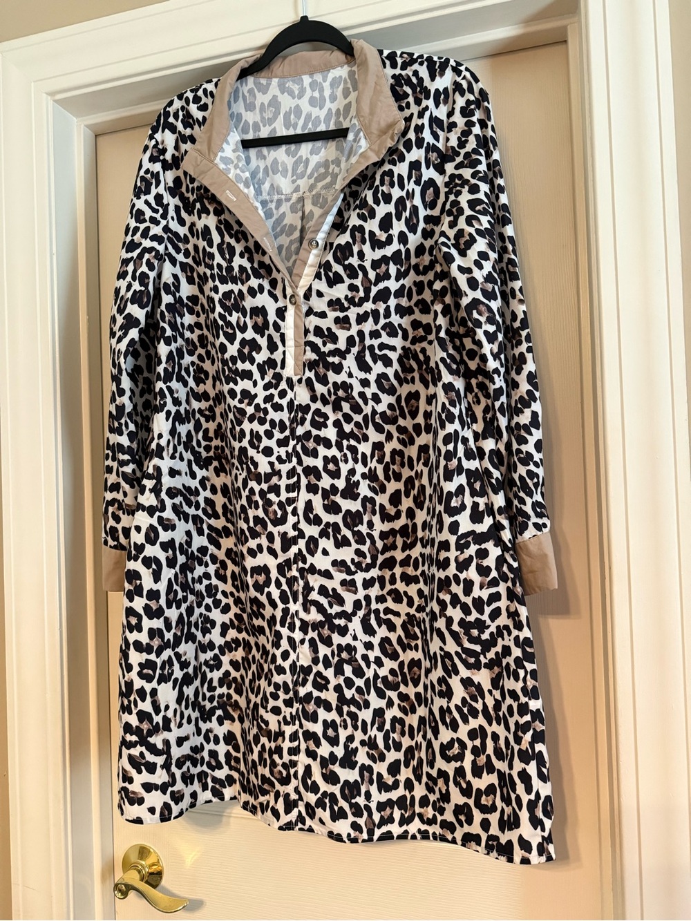 Leopard Print Long Sleeve Popover Dress with Tan Trim - Black & White